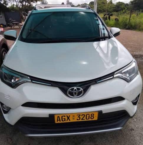 2017 Toyota RAV4 LE FWD
