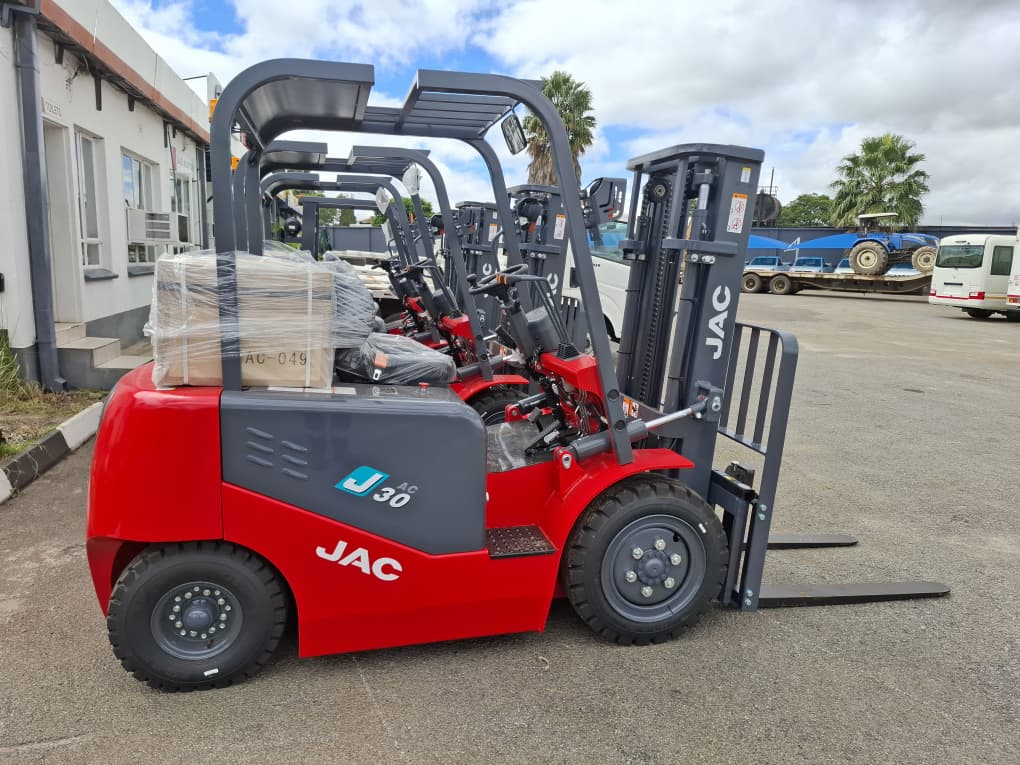 2025 JAC J30