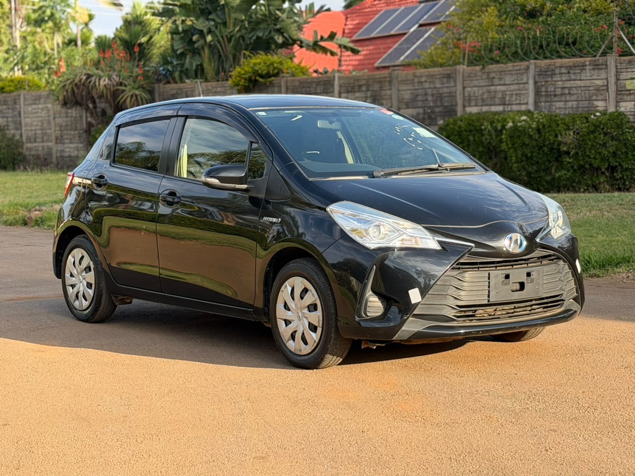 2016 Toyota Vitz