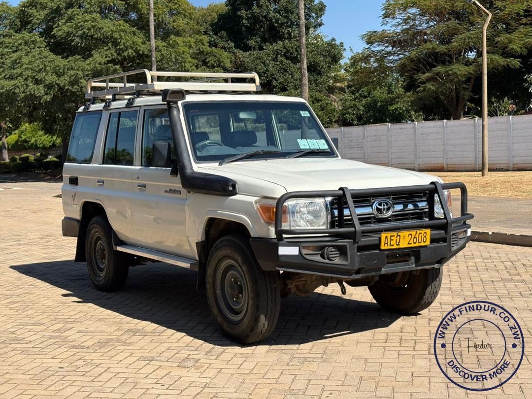 2017 Toyota Land Cruiser