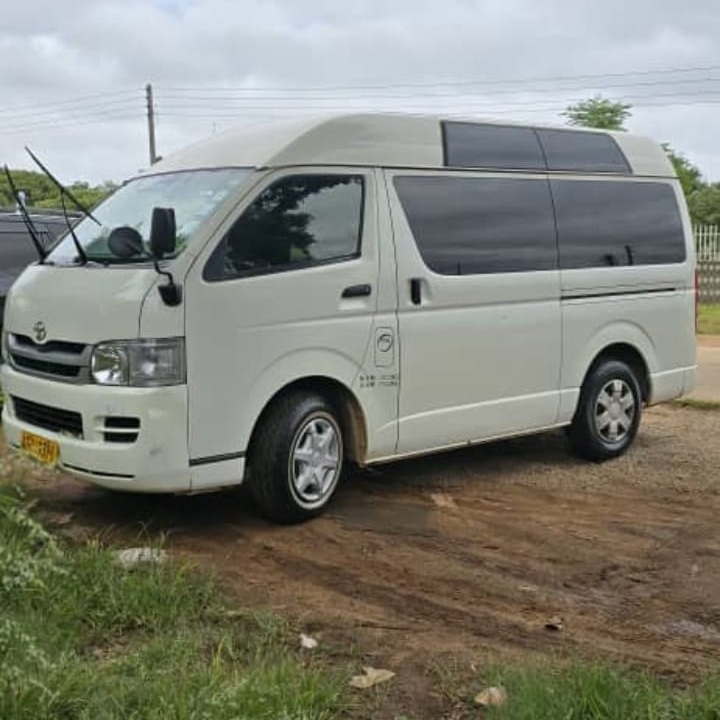 2013 Toyota Hiace H200